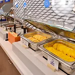 Holiday Inn Express & Suites Northeast By Ihg