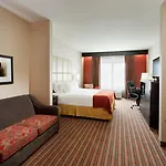 Holiday Inn Express & Suites Northeast By Ihg