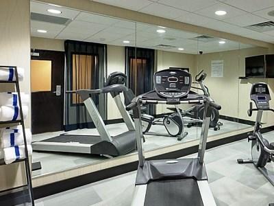 Express & Northeast By Ihg 2*