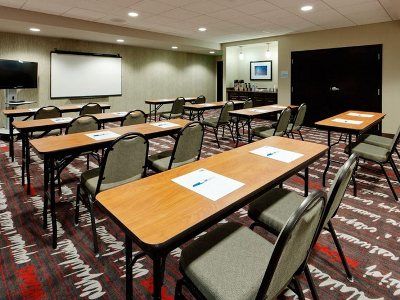 Express & Northeast By Ihg 2* York